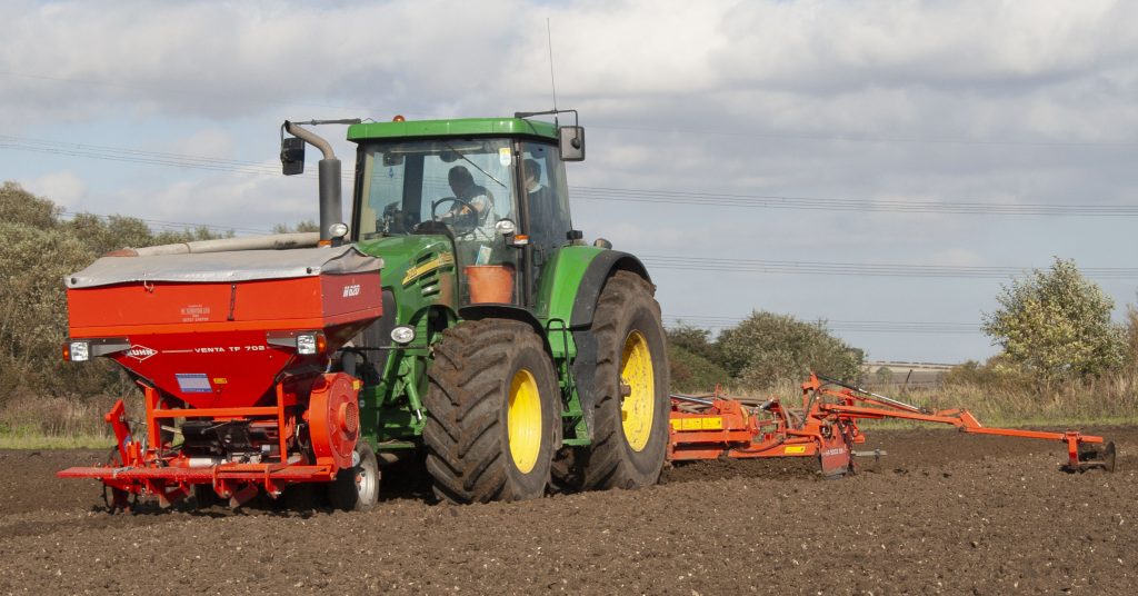 Sowing cereals with Drill Combo