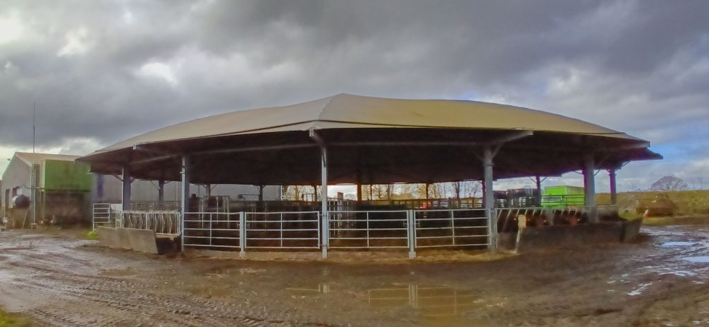 Round House Cattle Housing